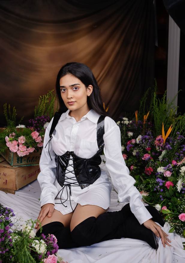 Underbust crocodile corset